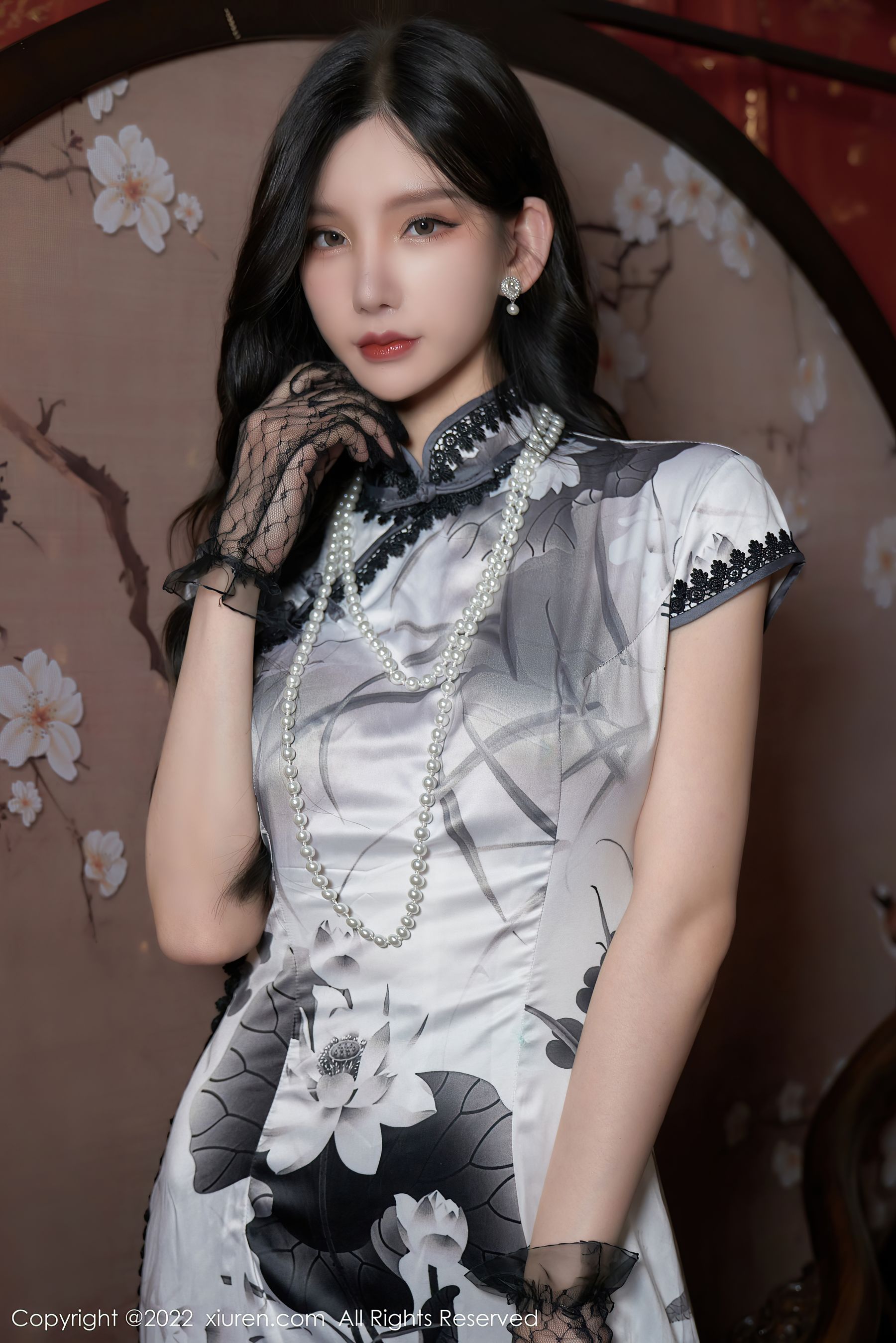 秀人XiuRen No.4608 周于希 土豪私定 参差视频Sally – 尤物秀